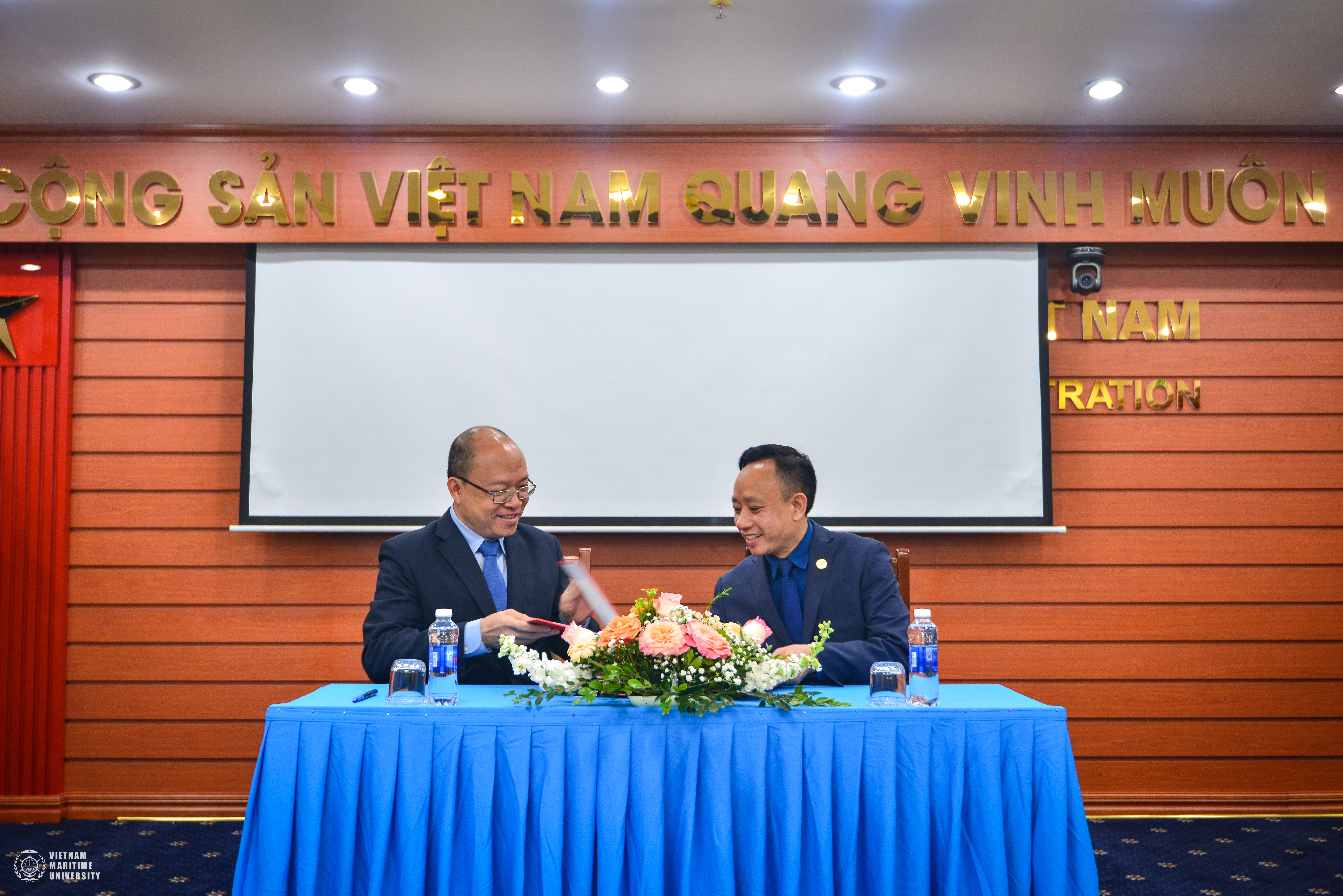Cục Đường thủy nội địa Việt Nam và Trường Đại học Hàng hải Việt Nam ký kết Thỏa thuận hợp tác